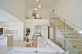 listing listing