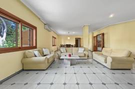 listing listing