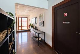listing listing