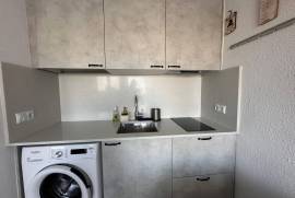 listing listing