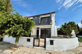 Semi-Detached Five-Bedroom House for Rent in Kamares, Larnaca