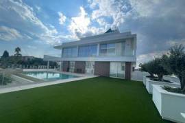 Luxurious, Sea View, 4-Bedroom Detached Villa for rent in Pervolia, Larnaca.