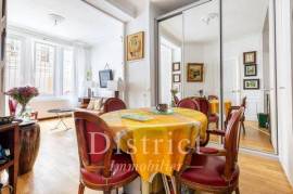 Life annuity (€245k and €300 monthly payment). Villiers / Marché Lévis. 3-room apartment, 51 m²