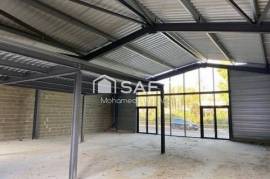 Hangar, Nouveau Port entrée d'Arcachon, 310 m², Vitrine