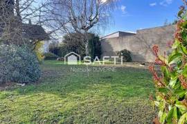Terrain constructible non viabilisé 469 m2 - borné