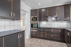 listing listing