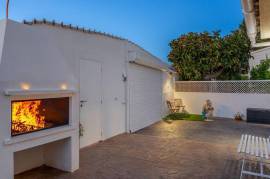 listing listing