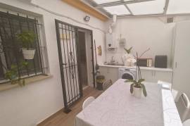 listing listing