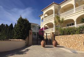 listing listing