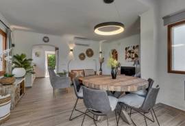 listing listing