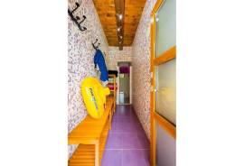 listing listing