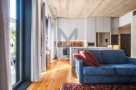 2 Bedroom Apartment in Intendente with Terrace and Garden