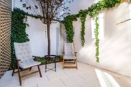 2 Bedroom Apartment in Intendente with Terrace and Garden 2 Bedroom Apartment in Intendente with Terrace and Garden