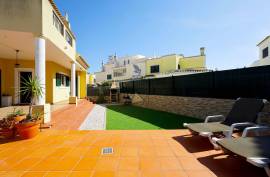 5 Bedroom Villa with Pool in Bemposta - Portimão