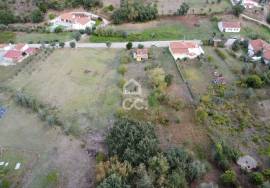 Single storey house with attic and 3,000 m² of land – Chão de Couce, Ansião