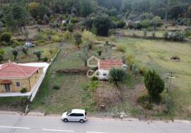Single storey house with attic and 3,000 m² of land – Chão de Couce, Ansião