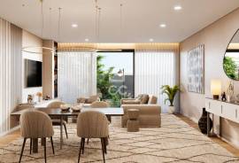 New 4 bedroom villa, with garden and terrace, in a private condominium with swimming pool. New 4 bedroom villa, with garden and terrace, in a private condominium with swimming pool.