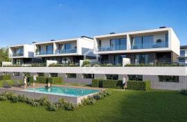 New 4 bedroom villa, with garden and terrace, in a private condominium with swimming pool. New 4 bedroom villa, with garden and terrace, in a private condominium with swimming pool.