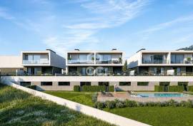 New 4 bedroom villa, with garden and terrace, in a private condominium with swimming pool. New 4 bedroom villa, with garden and terrace, in a private condominium with swimming pool.