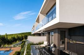 New 4 bedroom villa, with garden and terrace, in a private condominium with swimming pool. New 4 bedroom villa, with garden and terrace, in a private condominium with swimming pool.