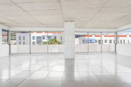 Office Funchal Avenida das Madalenas Office Funchal Avenida das Madalenas