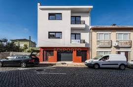 NEW 3 Bedroom Villa with Private Terrace and Garden NEW 3 Bedroom Villa with Private Terrace and Garden
