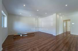NEW 3 Bedroom Villa with Private Terrace and Garden NEW 3 Bedroom Villa with Private Terrace and Garden