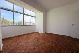 Apartamento T1 em Agualva-Cacém com elevador e 2 varandas Apartamento T1 em Agualva-Cacém com elevador e 2 varandas