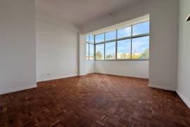 Apartamento T1 em Agualva-Cacém com elevador e 2 varandas Apartamento T1 em Agualva-Cacém com elevador e 2 varandas