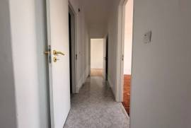 Apartamento T1 em Agualva-Cacém com elevador e 2 varandas Apartamento T1 em Agualva-Cacém com elevador e 2 varandas