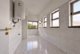 Apartamento T1 em Agualva-Cacém com elevador e 2 varandas Apartamento T1 em Agualva-Cacém com elevador e 2 varandas