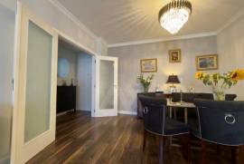Apartamento T3 mobilado com varanda em Cascais Apartamento T3 mobilado com varanda em Cascais