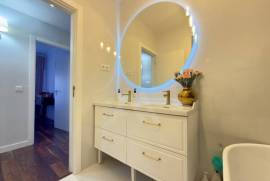 Apartamento T3 mobilado com varanda em Cascais Apartamento T3 mobilado com varanda em Cascais