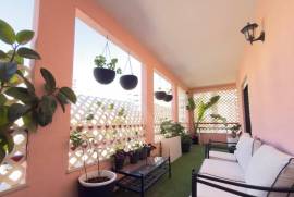 Apartamento T3 mobilado com varanda em Cascais Apartamento T3 mobilado com varanda em Cascais