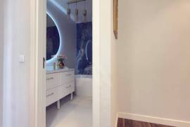Apartamento T3 mobilado com varanda em Cascais Apartamento T3 mobilado com varanda em Cascais