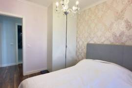 Apartamento T3 mobilado com varanda em Cascais Apartamento T3 mobilado com varanda em Cascais