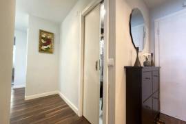 Apartamento T3 mobilado com varanda em Cascais Apartamento T3 mobilado com varanda em Cascais