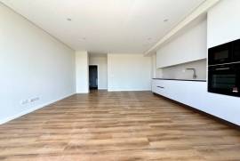 Apartamento T2 novo com garagem e terraço em Atouguia da Baleia. Apartamento T2 novo com garagem e terraço em Atouguia da Baleia.