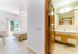2-bedroom apartment overlooking the golf course of Vale da Pinta - Algarve