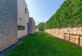 Exceptional Contemporary Villa with Private Pool & Landscaped Gardens