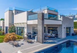 Exceptional Contemporary Villa with Private Pool & Landscaped Gardens