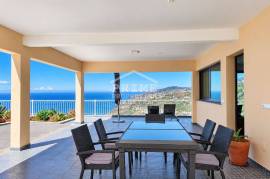 3-Bedroom Villa for Sale in Arco da Calheta, Madeira