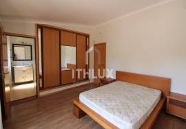 3 + 1 bedroom apartment with basement with garage and patio, in Gambelas - Faro - Algarve 3 + 1 bedroom apartment with basement with garage and patio, in Gambelas - Faro - Algarve