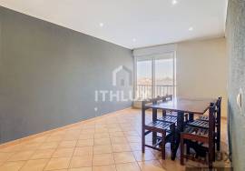 2 Bedroom Apartment in Central Location – Estremoz