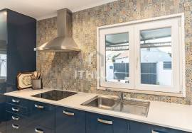 3 bedroom villa with pool and garden