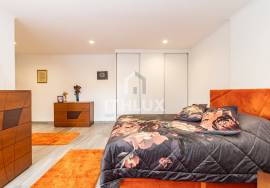 3 bedroom villa with pool and garden