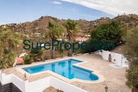 Villa with pool and sea views in Algarrobo Villa with pool and sea views in Algarrobo