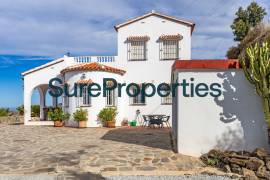 Villa with pool and sea views in Algarrobo Villa with pool and sea views in Algarrobo