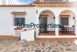 Villa with pool and sea views in Algarrobo Villa with pool and sea views in Algarrobo