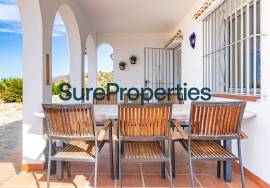 Villa with pool and sea views in Algarrobo Villa with pool and sea views in Algarrobo